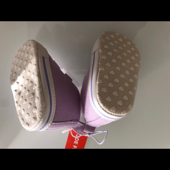 Joe Fresh -Size 1 Purple Baby Sneakers 💜 - Picture 3 of 4